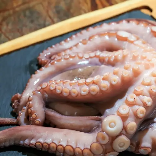 Pulpo Crudo Limpio 1-2
